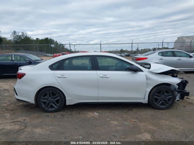 3KPF34AD0ME354821 KIA Forte Gt-line