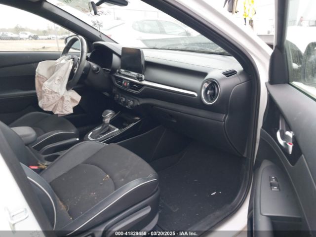 3KPF34AD0ME354821 KIA Forte Gt-line