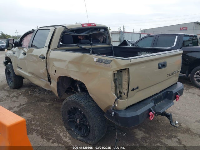 5TFDW5F16HX631528 Toyota Tundra Sr5 5.7l V8