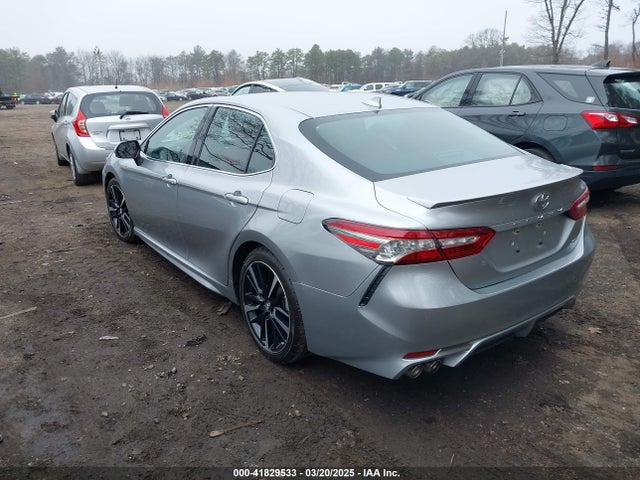 4T1B61HK3KU742158 Toyota CAMRY XSE