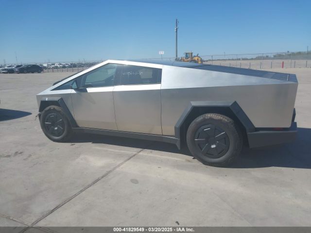 7G2CEHED8RA029960 Tesla Cybertruck All-wheel Drive