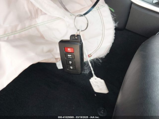 4T1BF1FK3HU797768 Toyota CAMRY XLE