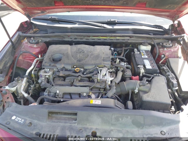 4T1B11HK2JU669684 Toyota CAMRY SE