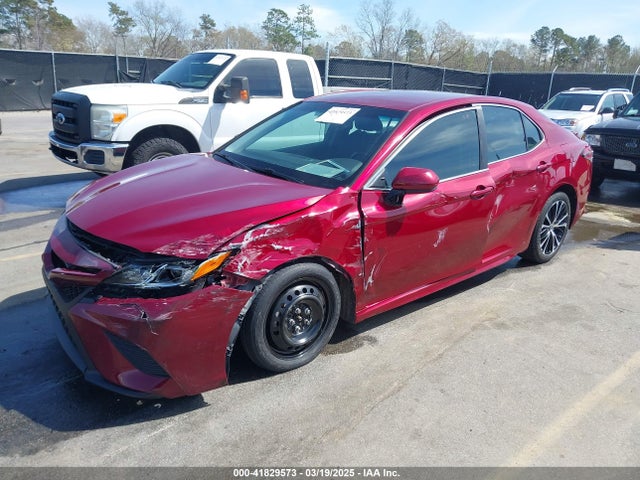 4T1B11HK2JU669684 Toyota CAMRY SE
