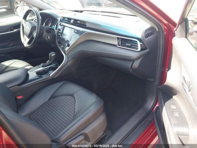 4T1B11HK2JU669684 Toyota CAMRY SE