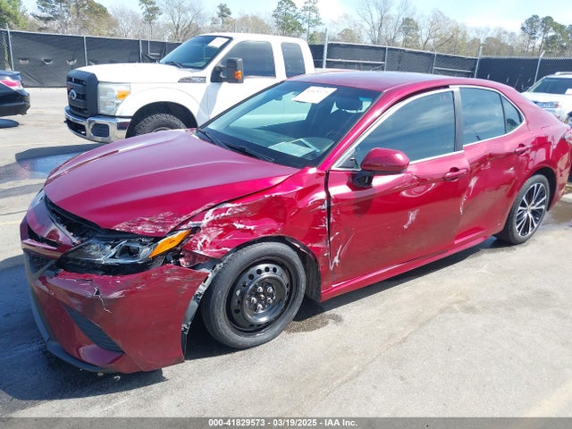4T1B11HK2JU669684 Toyota CAMRY SE
