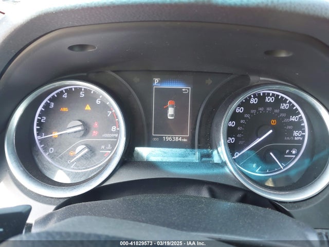 4T1B11HK2JU669684 Toyota CAMRY SE