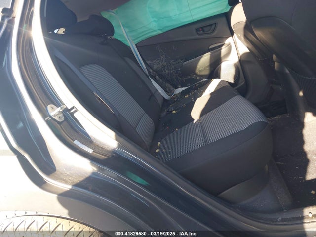 KM8K22AA2JU132382 Hyundai Kona Sel