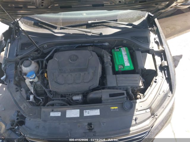 1VWAA7A31JC015784 Volkswagen Passat 2.0t R-line/2.0t S