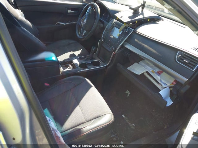 4T1BF1FK5HU660623 Toyota CAMRY SE