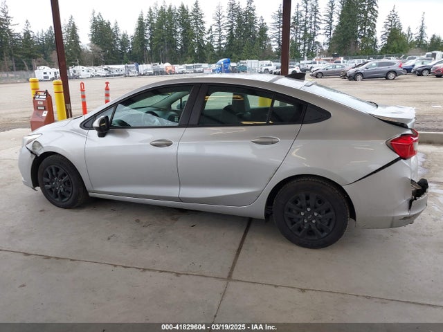 1G1BC5SM9H7218785 Chevrolet Cruze Ls Auto