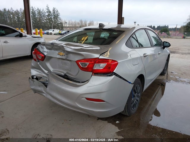 1G1BC5SM9H7218785 Chevrolet Cruze Ls Auto