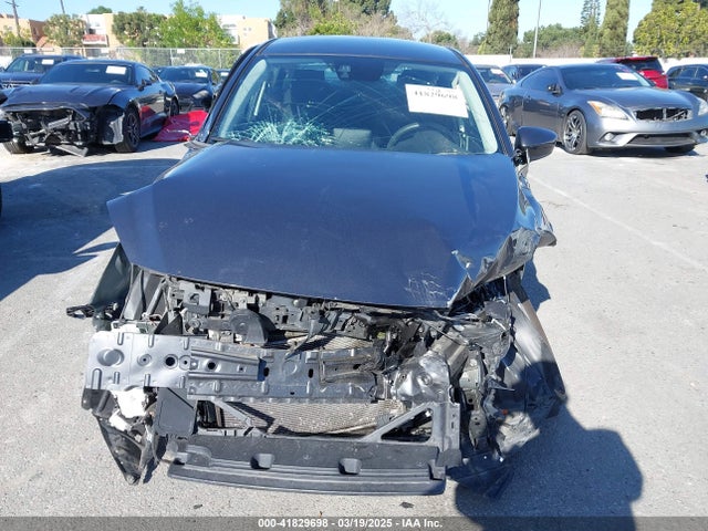 3MYDLBYV5JY322582 Toyota p5v