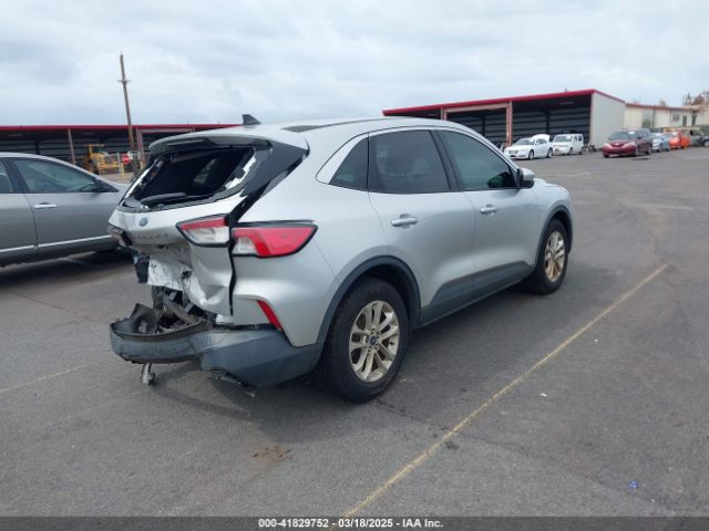 1FMCU0G62LUC64230 Ford ESCAPE SE