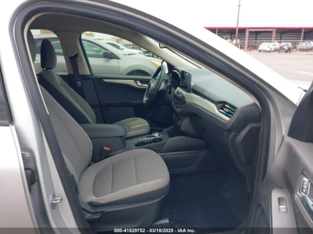 1FMCU0G62LUC64230 Ford ESCAPE SE