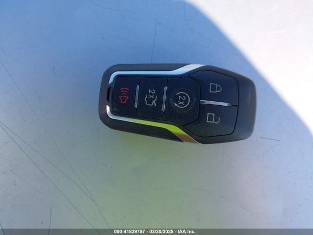 1FM5K8F8XGGA10253 Ford Explorer Limited