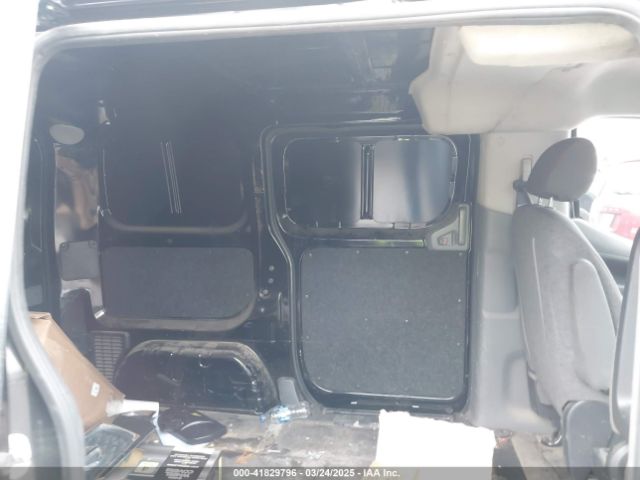 3N6CM0KN7KK711925 Nissan NV200 SV
