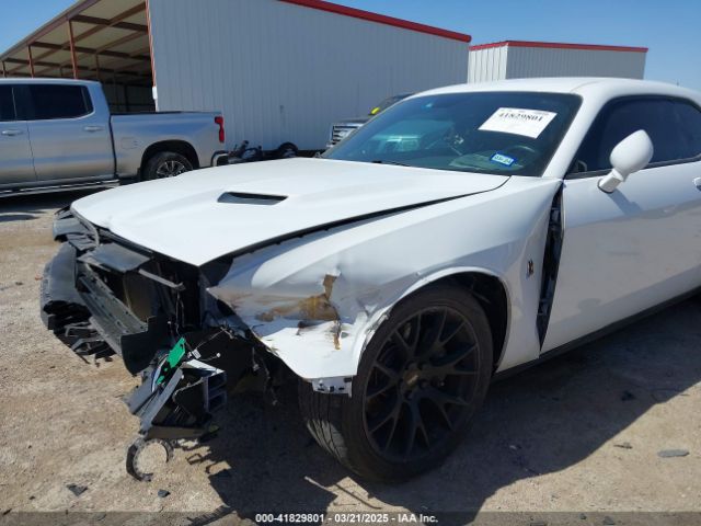 2C3CDZFJXJH212881 Dodge Challenger R/t Scat Pack