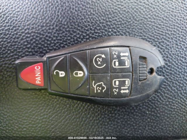 2C4RDGEG3JR282250 Dodge Grand Caravan Gt