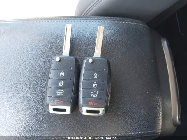 5XYPG4A35HG189017 KIA Sorento 2.4l Lx