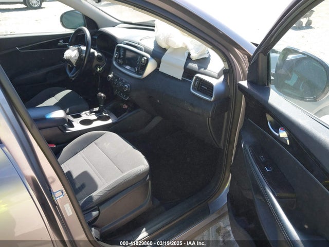 5XYPG4A35HG189017 KIA Sorento 2.4l Lx