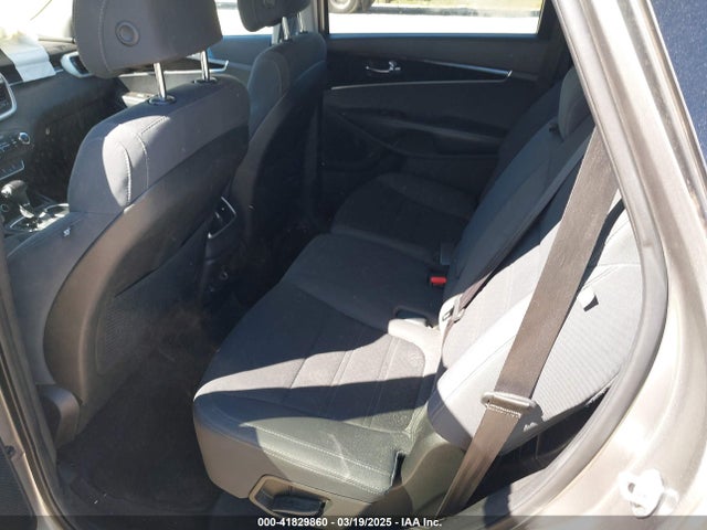 5XYPG4A35HG189017 KIA Sorento 2.4l Lx