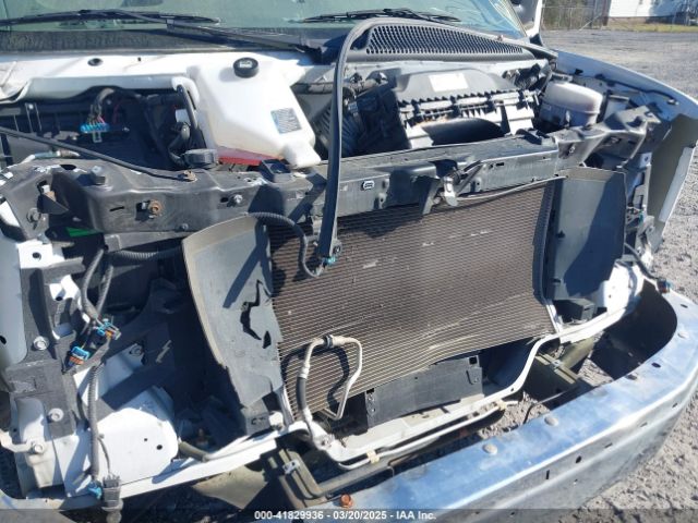 1GCWGAF7XM1205308 Chevrolet Express Cargo Rwd 2500 Regular Wheelbase Wt