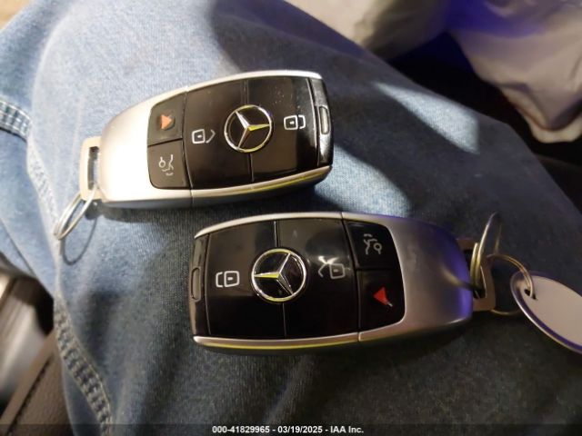 WDDZF4KB1HA191466 Mercedes-Benz E 300 4matic