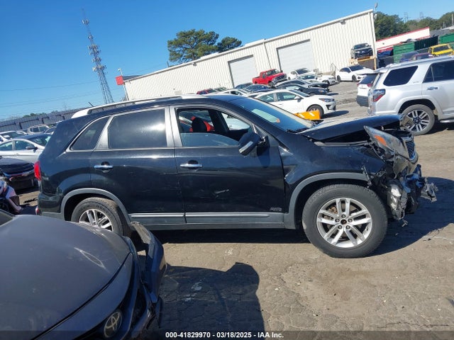 5XYKTCA66EG483726 KIA SORENTO LX