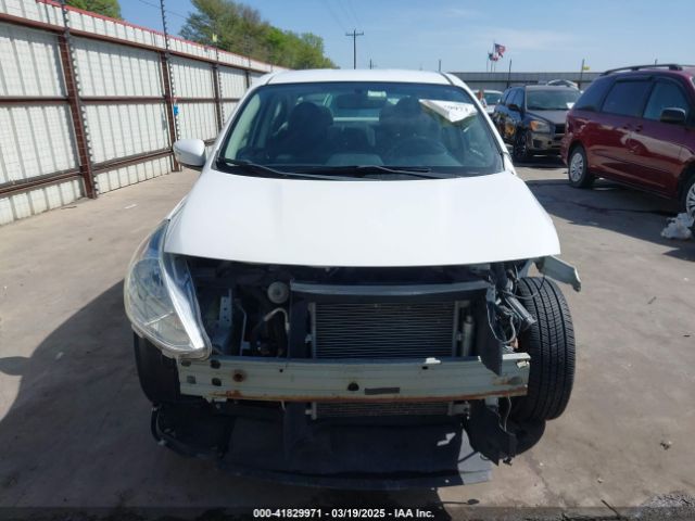 3N1CN7AP9HL869944 Nissan Versa 1.6 Sl