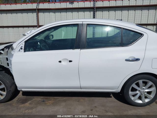 3N1CN7AP9HL869944 Nissan Versa 1.6 Sl