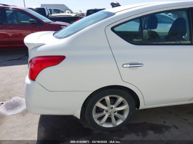 3N1CN7AP9HL869944 Nissan Versa 1.6 Sl