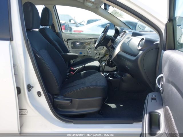 3N1CN7AP9HL869944 Nissan Versa 1.6 Sl
