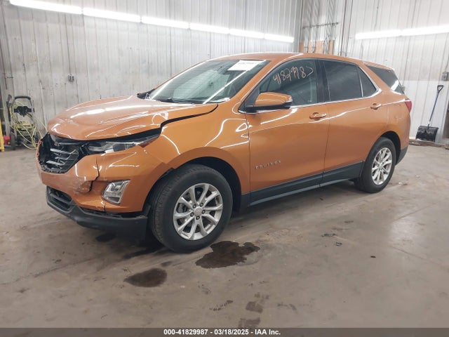Chevrolet EQUINOX LT 2018 2GNAXSEV4J6270350 Image 2