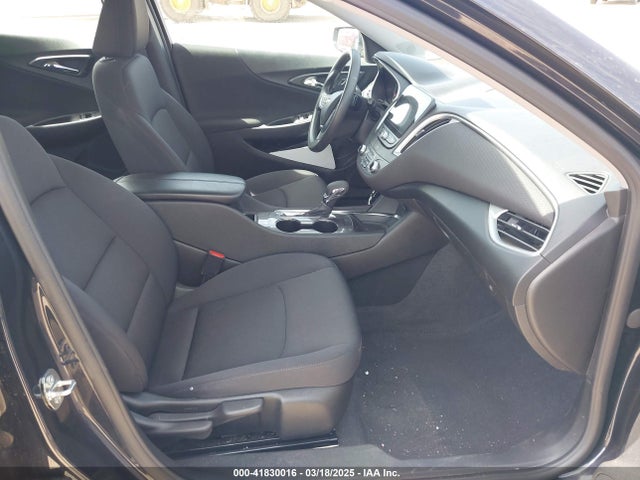 1G1ZD5STXPF181141 Chevrolet Malibu Fwd 1lt