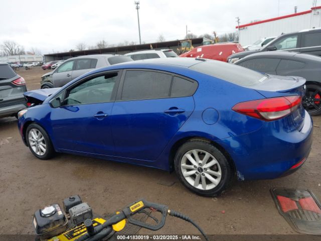 3KPFL4A79HE094841 KIA FORTE S