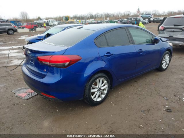 3KPFL4A79HE094841 KIA FORTE S