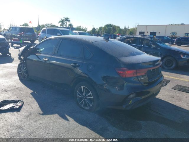 3KPF24AD2NE439180 KIA Forte Lxs