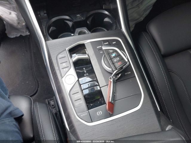 3MW39FF00P8D05718 BMW 3 Series 330e