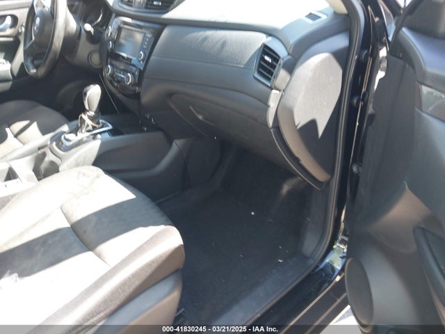 JN8AT2MV0KW384203 Nissan ROGUE SV