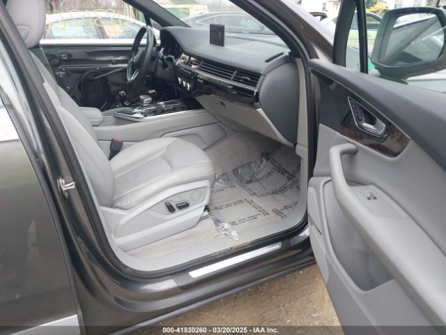 WA1LAAF7XKD020928 Audi Q7 55 Premium/55 Se Premium