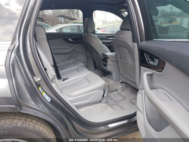 WA1LAAF7XKD020928 Audi Q7 55 Premium/55 Se Premium