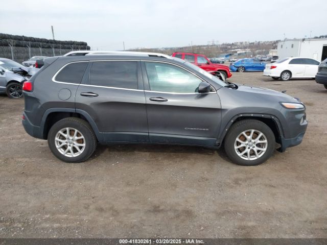 1C4PJMCB3EW297902 Jeep Cherokee Latitude