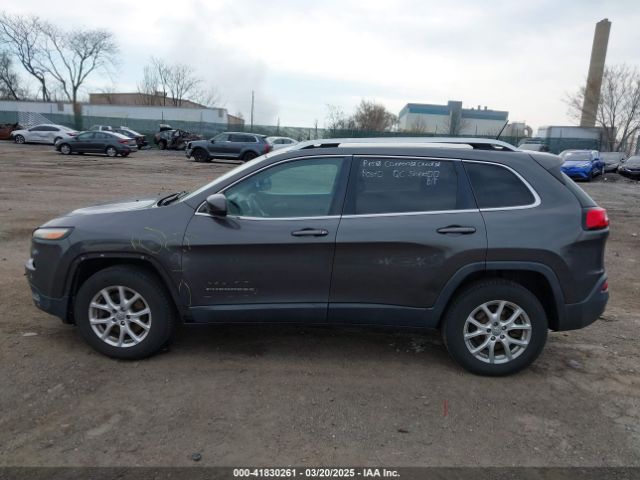 1C4PJMCB3EW297902 Jeep Cherokee Latitude