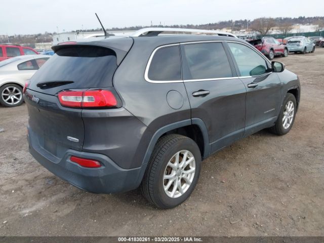 1C4PJMCB3EW297902 Jeep Cherokee Latitude
