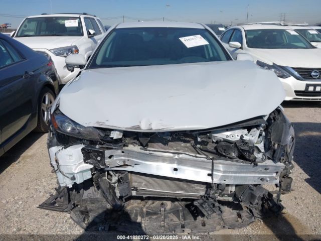 4T1G11AK2RU240279 Toyota CAMRY SE