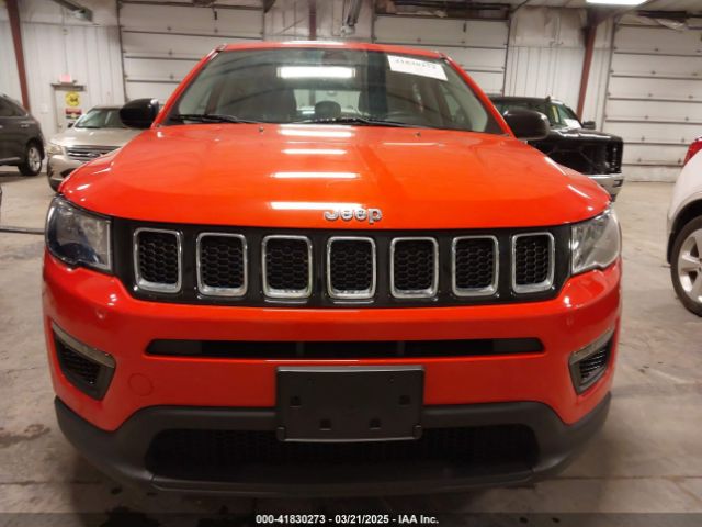 3C4NJDAB3JT402254 Jeep Compass Sport 4x4