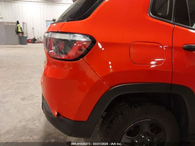 3C4NJDAB3JT402254 Jeep Compass Sport 4x4