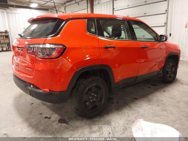 3C4NJDAB3JT402254 Jeep Compass Sport 4x4