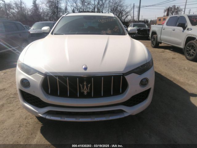 ZN661XUS2HX228160 Maserati Levante